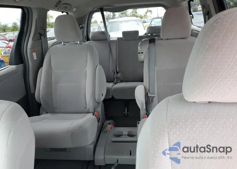 2015 Toyota Sienna Le from USA, damaged, VIN 5TDKK3DC4FS538747